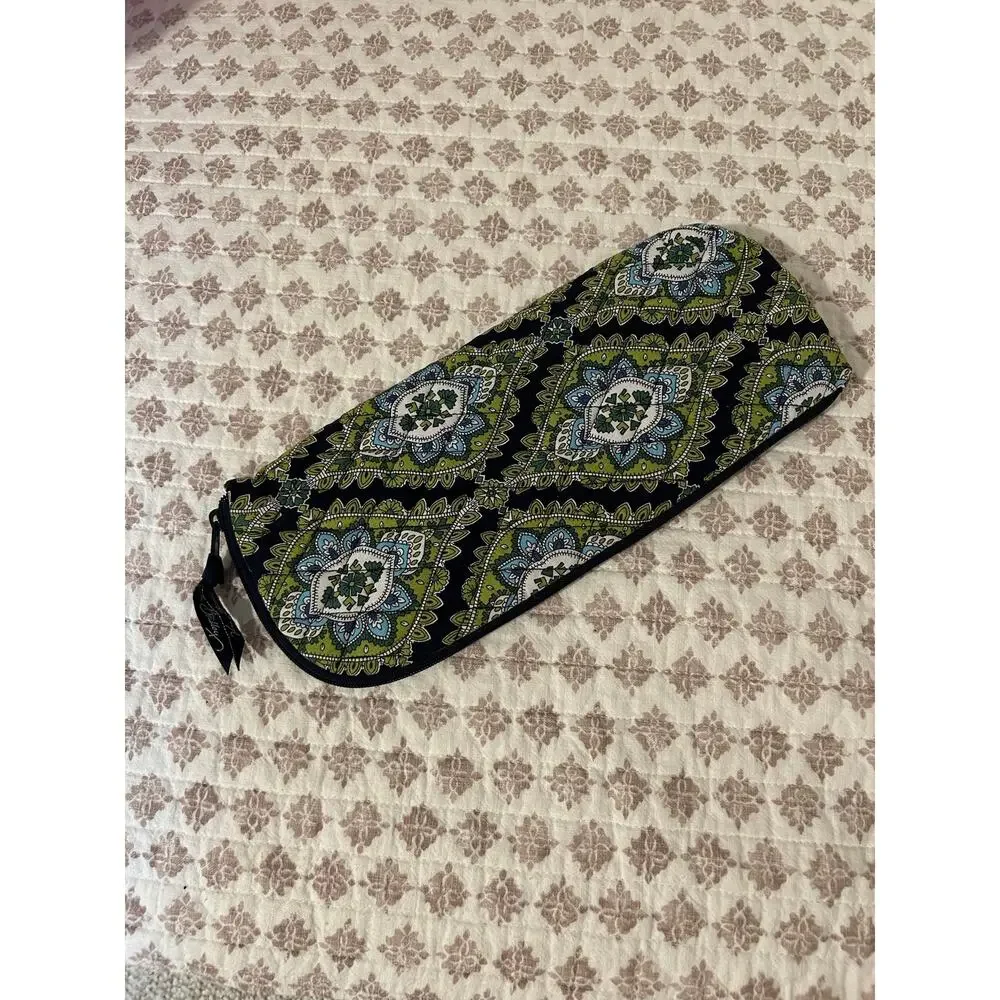 Vera Bradley Hot Tool Holder Quilted Cosmetic Case EUC Navy Blue Green Paisley